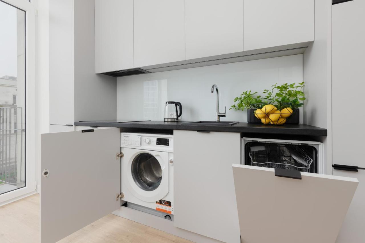 Spacious Apartment With Panoramic View Of Warsaw By Noclegi Renters Esterno foto