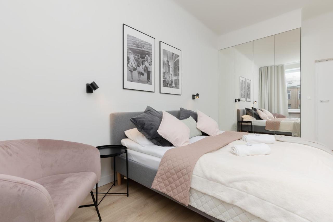 Spacious Apartment With Panoramic View Of Warsaw By Noclegi Renters Esterno foto